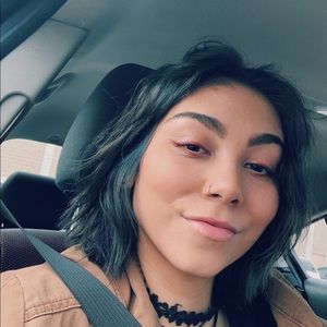 Meet your Posher, Alondra